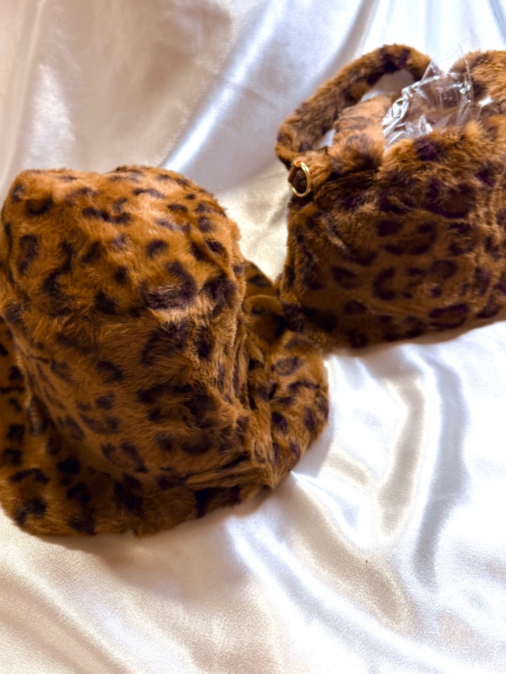 New Leopard Print Faux Fur Plush Handbag Brown Black Top Handle Purse